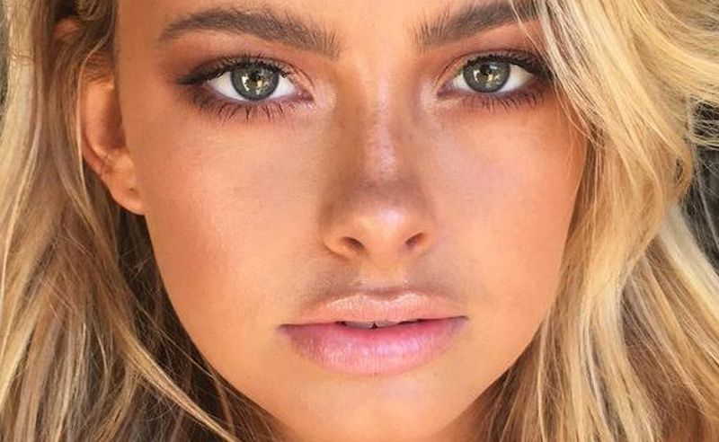 How To Create The Natural Makeup Look In 10 Minutes - Society19